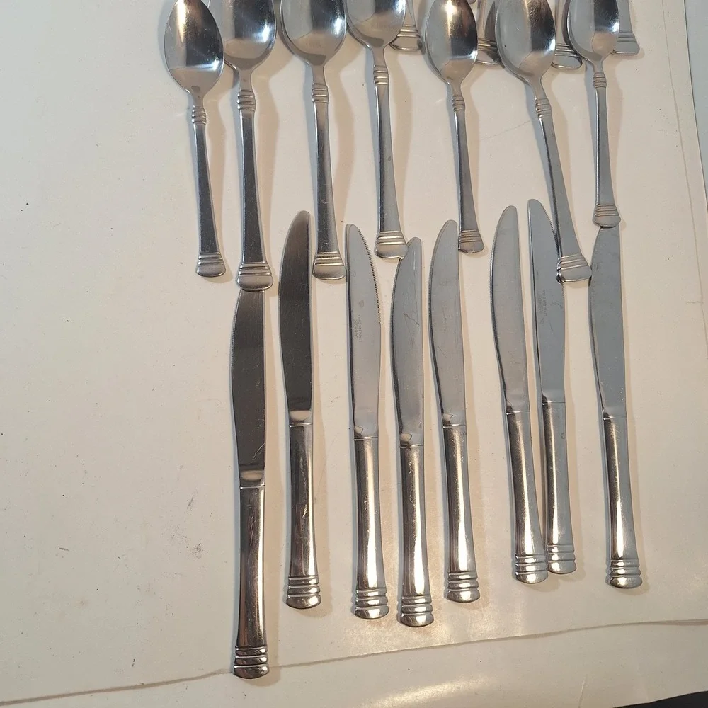 Cambridge Stainless Steel Flatware Silverware‎ 19 Pieces